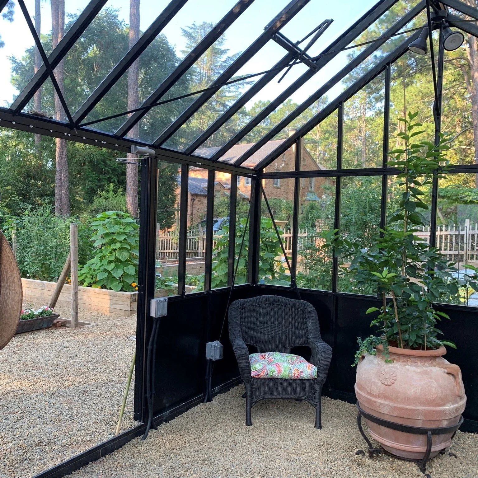 Retro Royal Victorian VI Glass Greenhouse Kit with 4mm Tempered Glass Panels and Aluminum Frame - Image 4