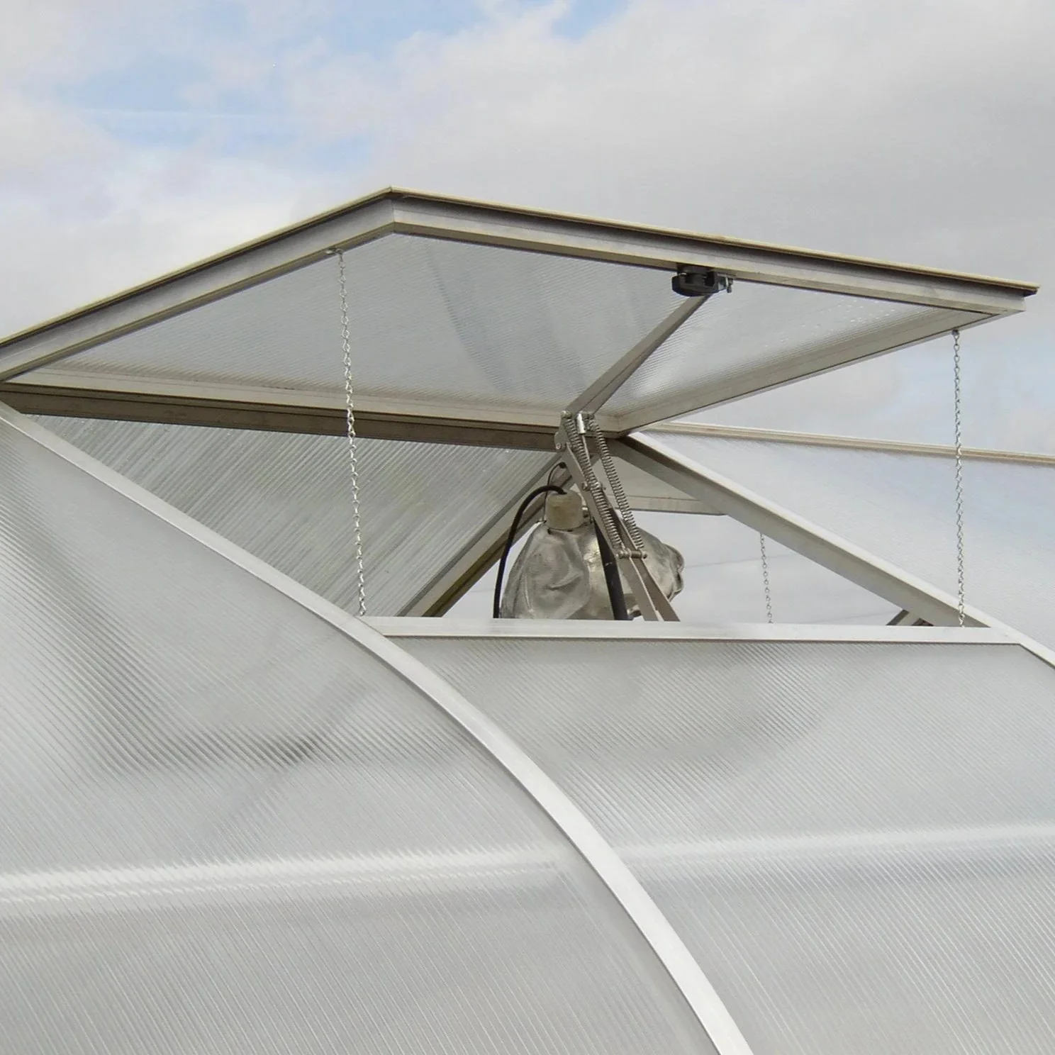 Riga Greenhouse Kit 7.8 ft. Wide with Twinwall Polycarbonate Panels and Aluminum Frame - Image 5