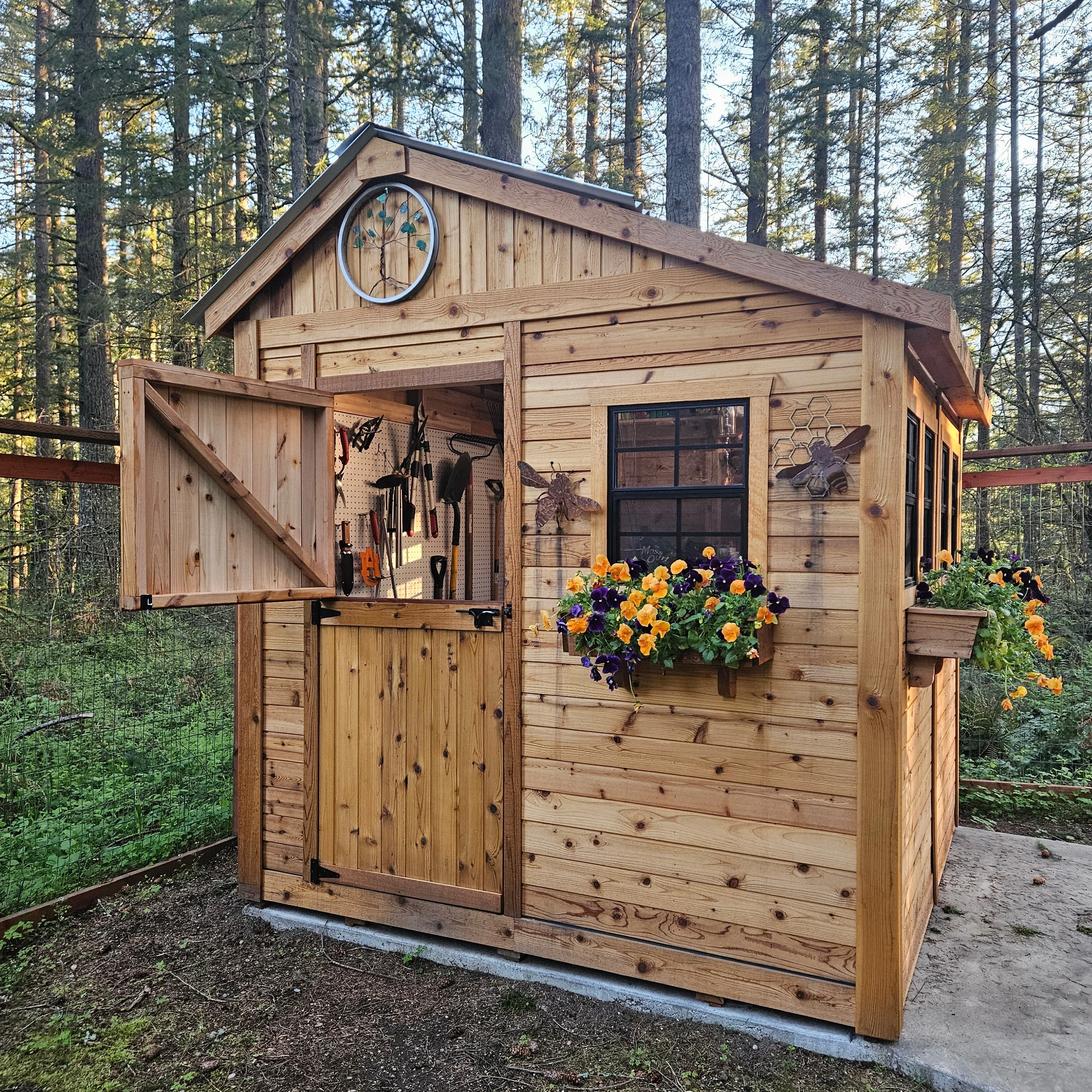 SunShed Garden Building and Greenhouse Kit 8 x 8 ft. with 6mm Twin-Wall Polycarbonate and Cedar Wood Frame - Image 5