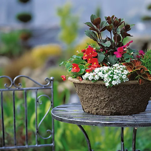 Western Pulp Round Patio Planters - Image 6