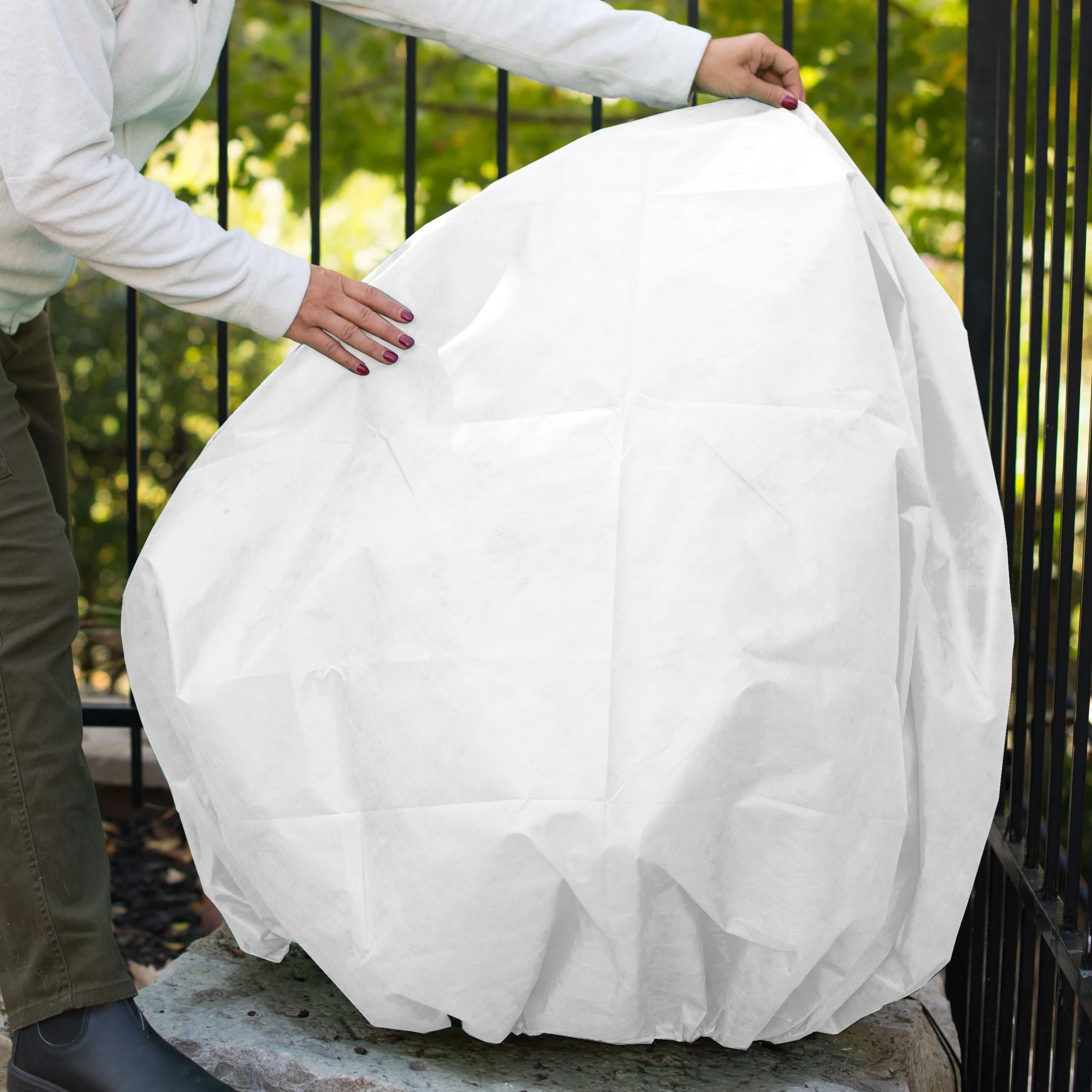 Winter Wrapz Insulating Garden Wrap - Image 3